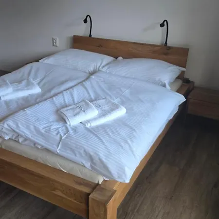Dovalovec Guest house *